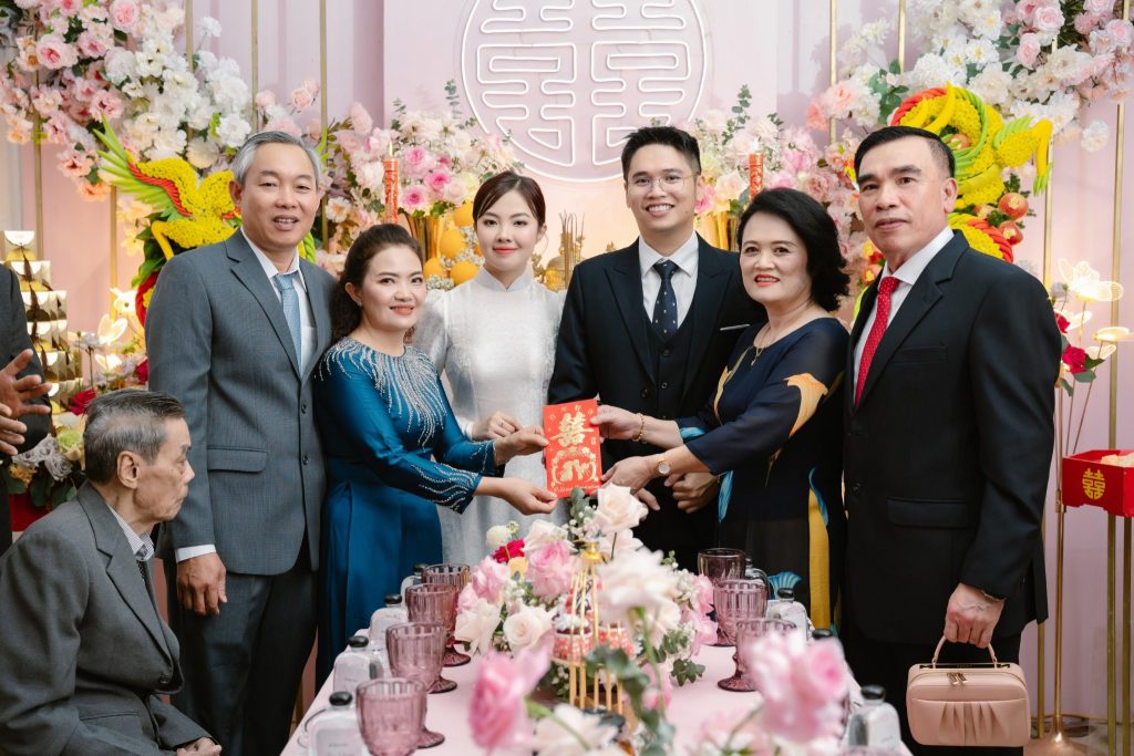 Cách Chọn Váy Cưới Cho Cô Dâu Da Ngăm Đẹp Nội Bật Trong Ngày Cưới