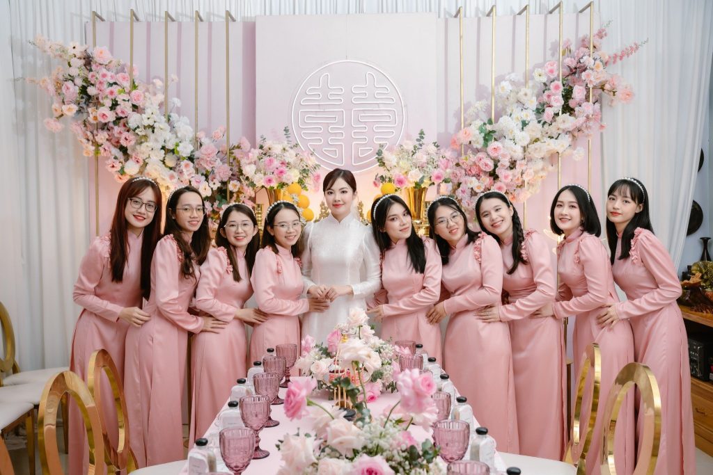 Thứ tự bê tráp ăn hỏi sao cho đúng?